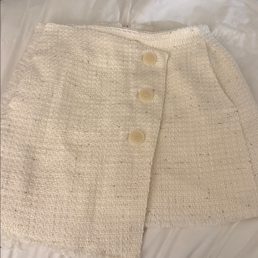 Like new, Mango tweed skirt, size 8
